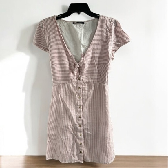 Abercrombie & Fitch Dresses & Skirts - Abercrombie and Fitch Front Tie Button Down Striped Mini Dress Pink/White Sz L
